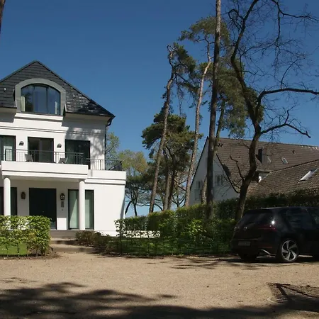 Strandallee 153 Villa *