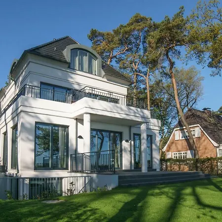 Villa Strandallee 153